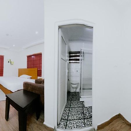 Taverna Lounge & Boutique Hotel 포트하커트 외부 사진