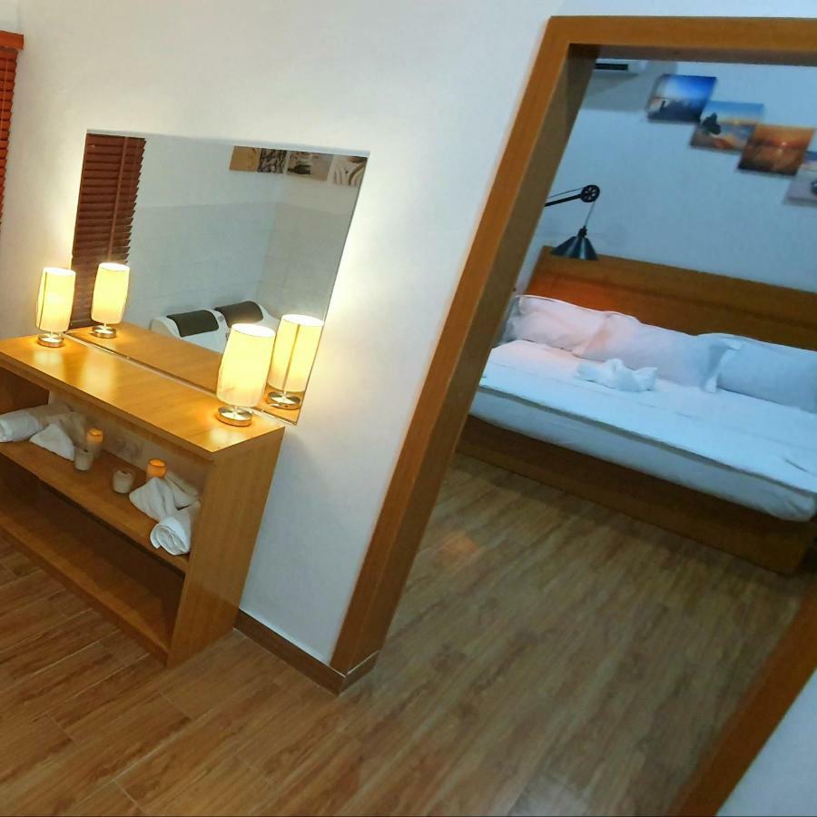 Taverna Lounge & Boutique Hotel 포트하커트 외부 사진