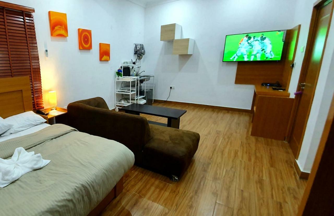Taverna Lounge & Boutique Hotel 포트하커트 외부 사진